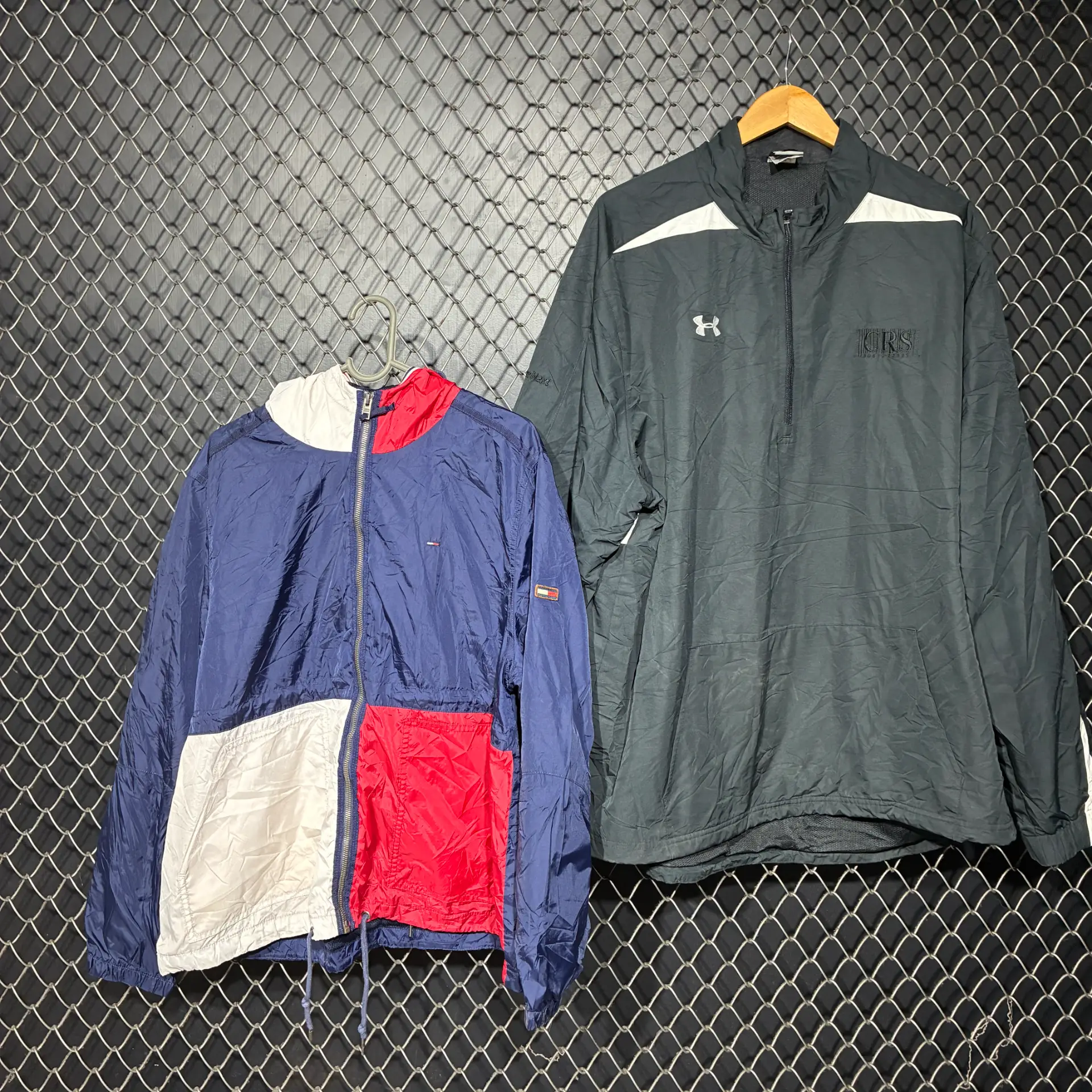 adidas,puma ブランドのウィンドブレーカー (fnc974)