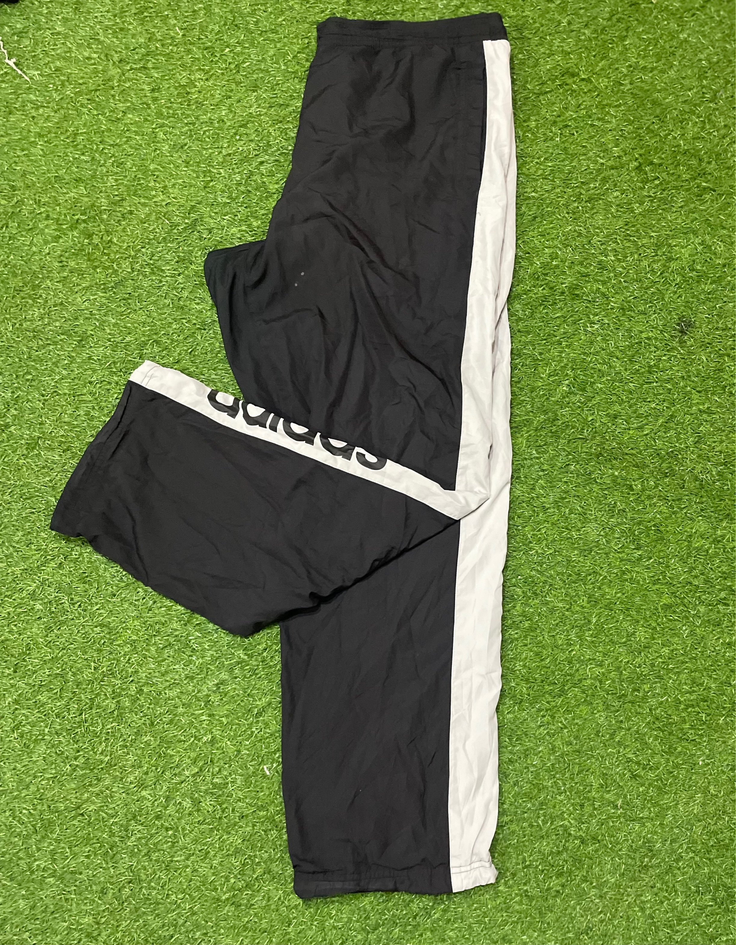 Adidas Pantalones de Chándal de Nylon