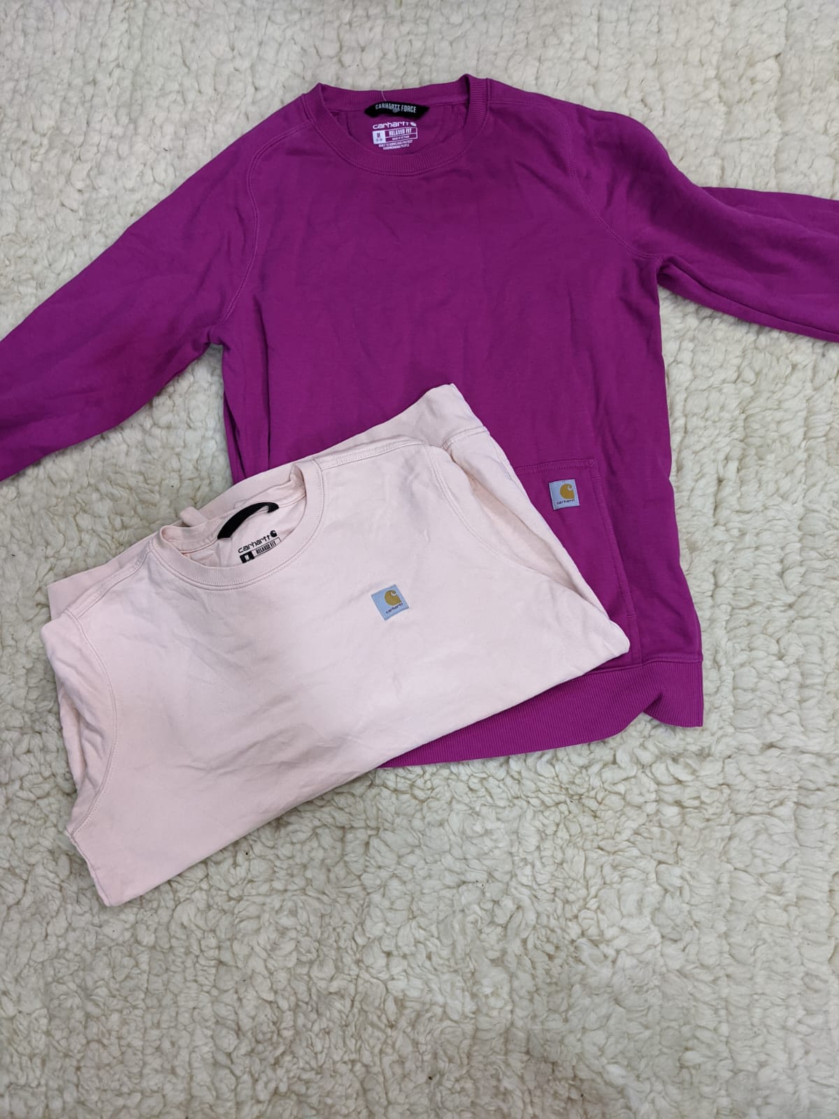 Carhartt Sweatshirt | Durable, Warm & Classic Styl..