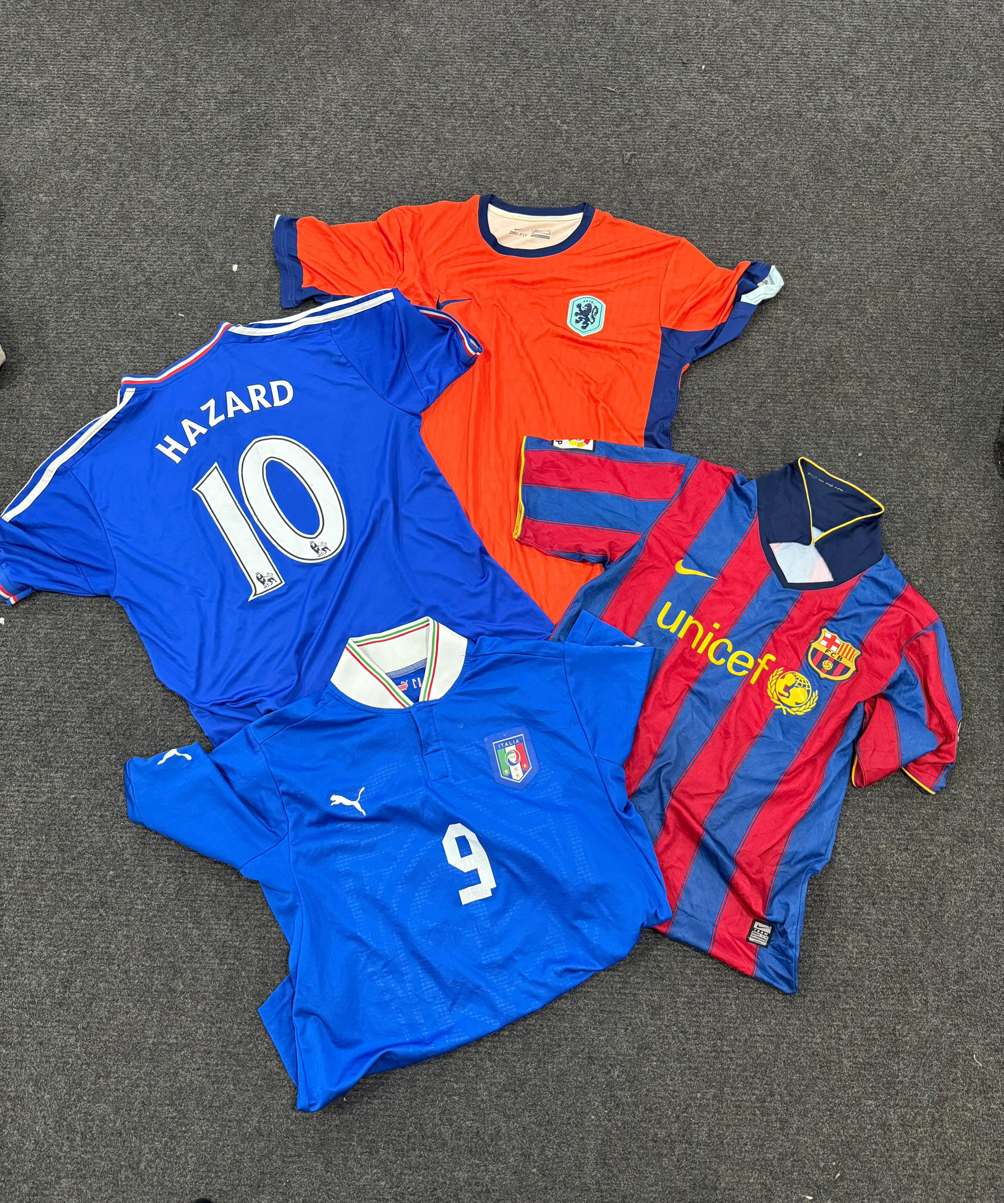 FOOTBALL/SOCCER JERSEYS