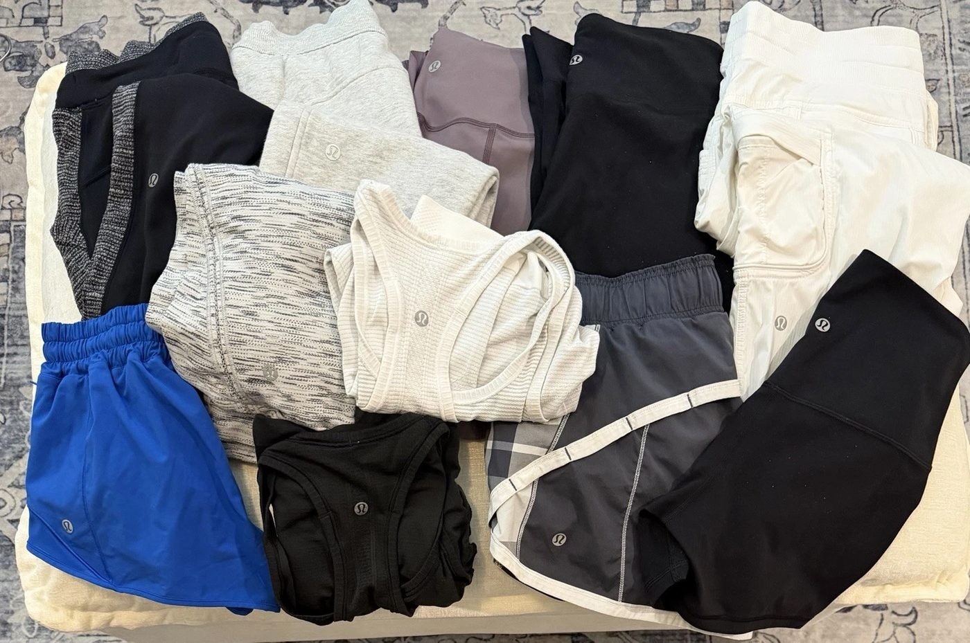 lululemon track that shorts women — grade a/b (70/..