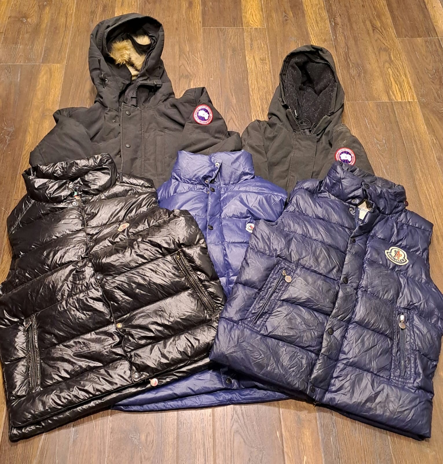 moncler & canada goose - coletes e casacos puffers..