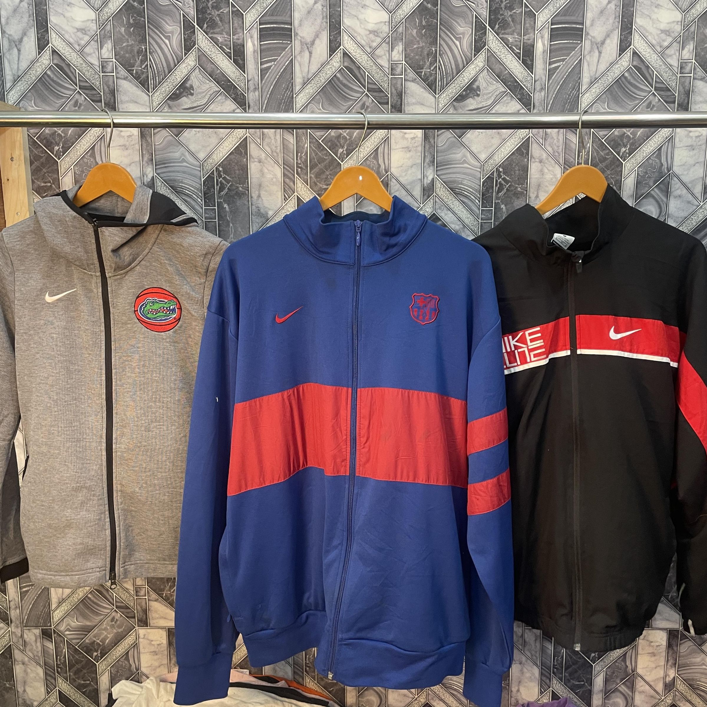 av-1420 nike mix jackets