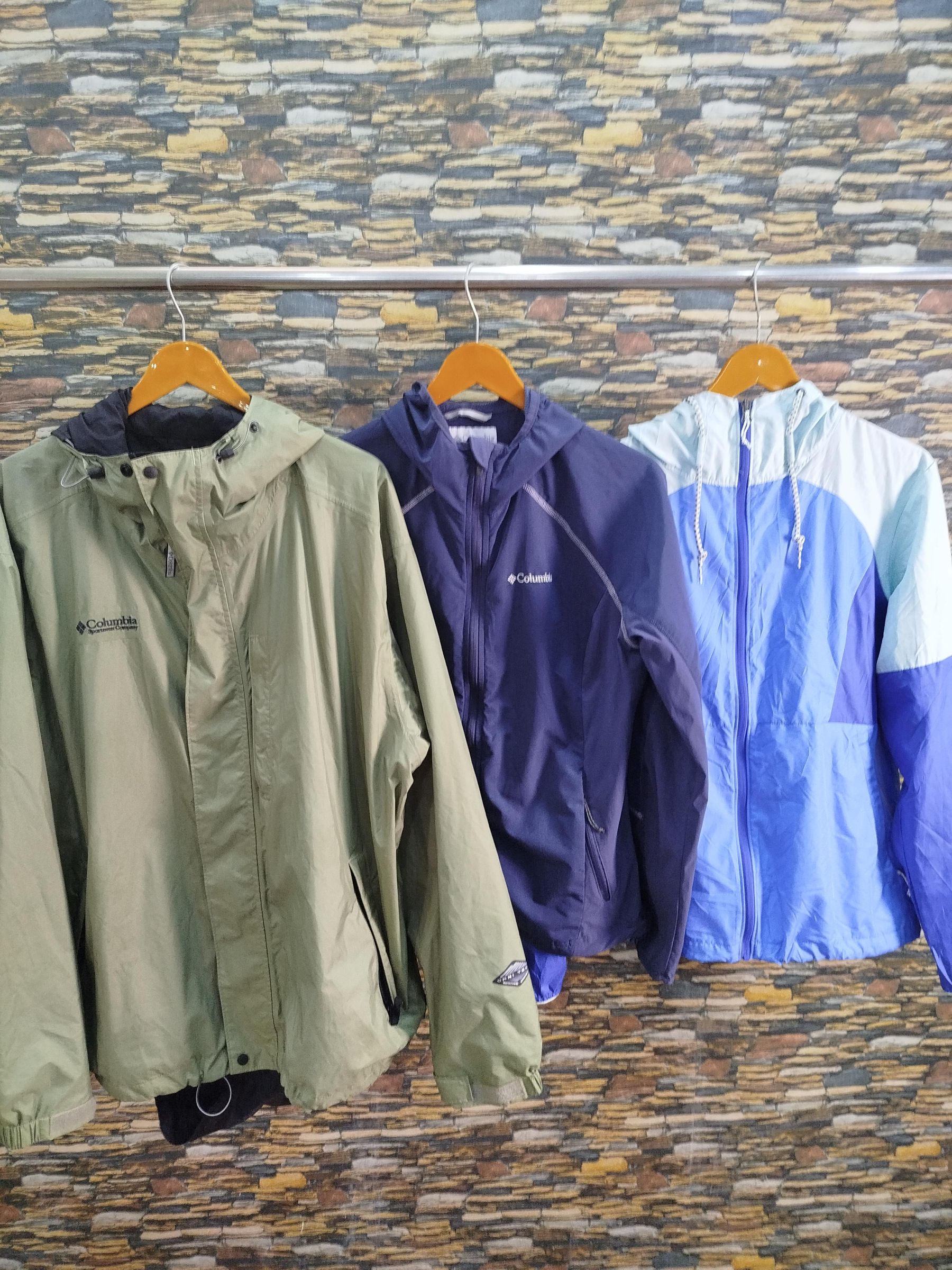 av-1465 columbia windbreaker