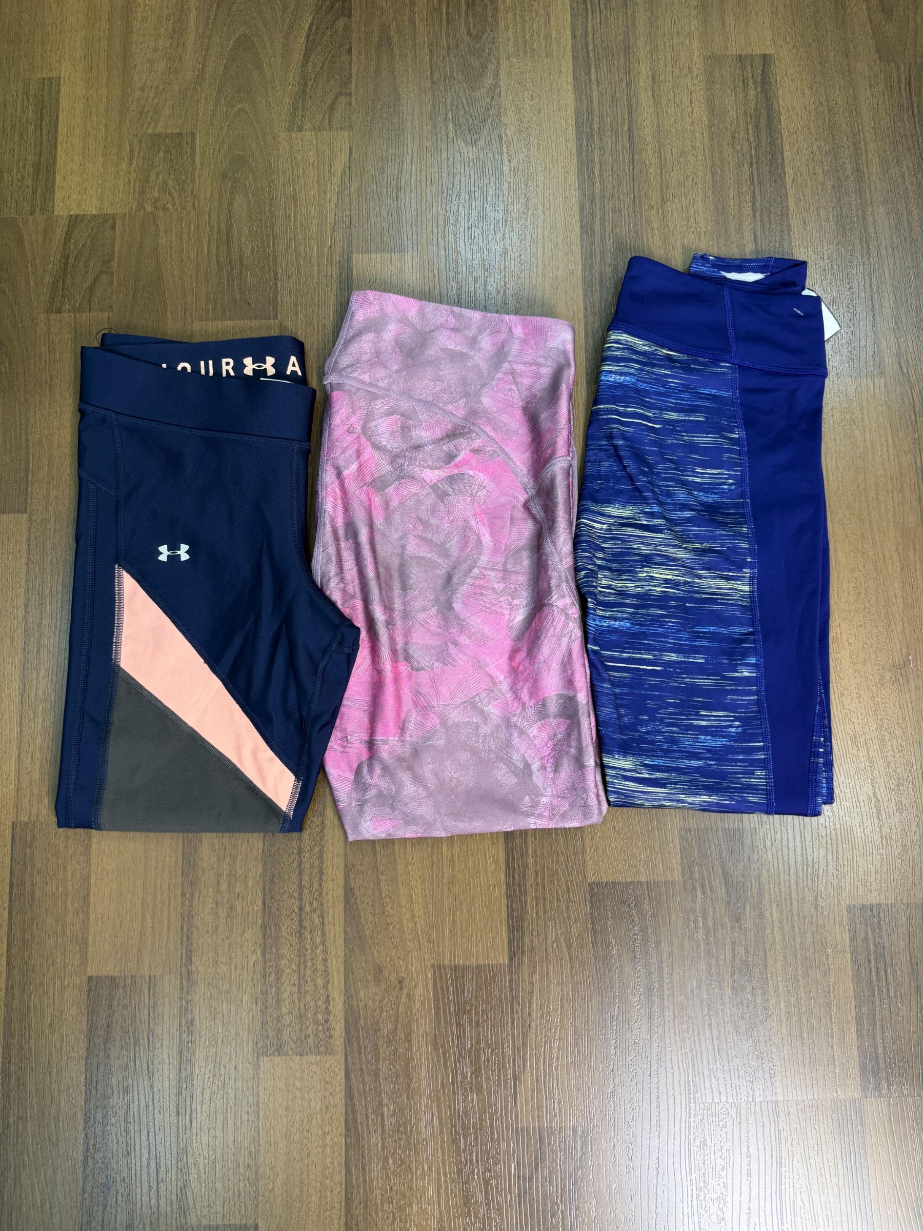 av-1476 under armour leggings