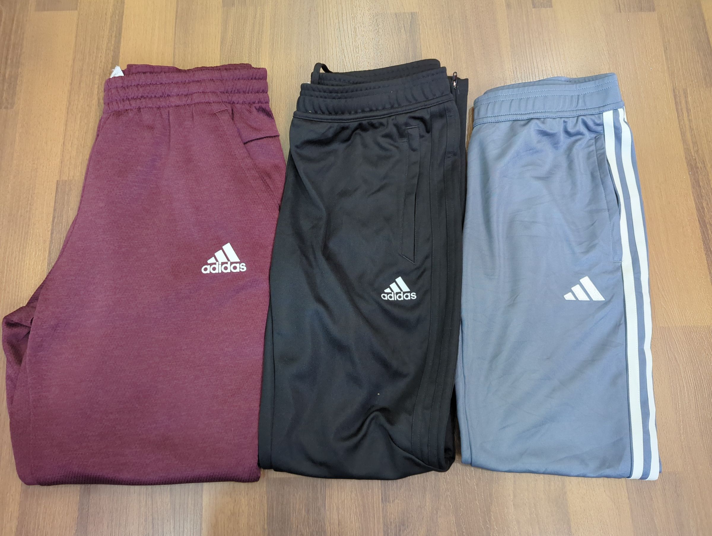 av-1523 adidas track pants
