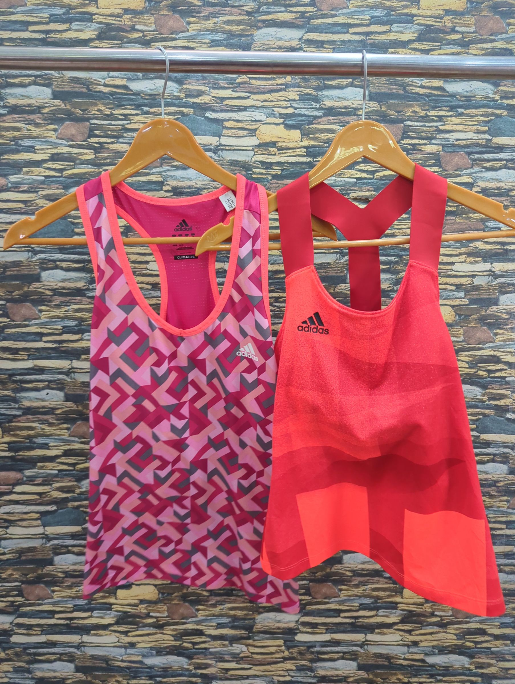 av-1539 adidas tank tops