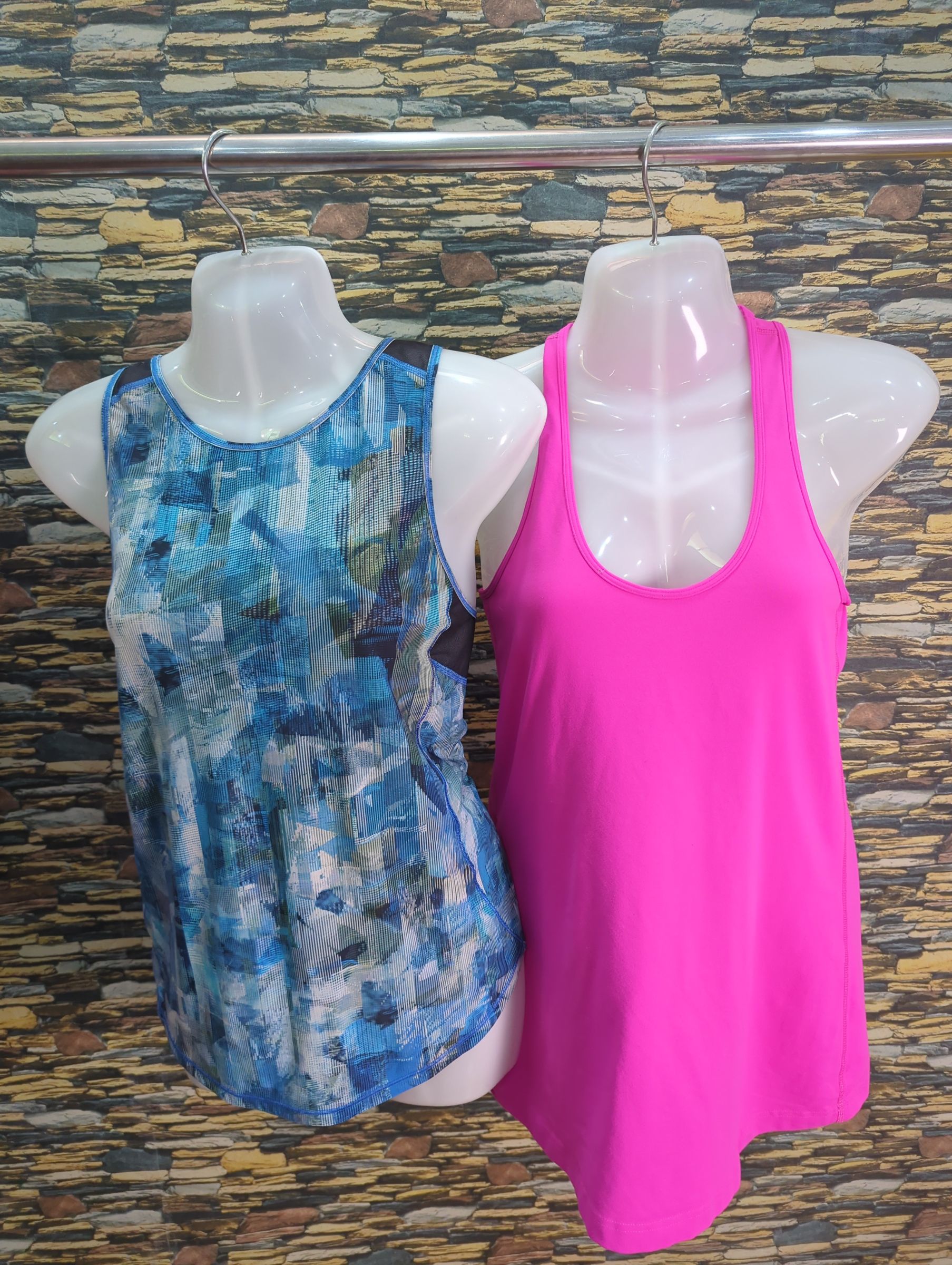 av-1552 lululemon tank tops