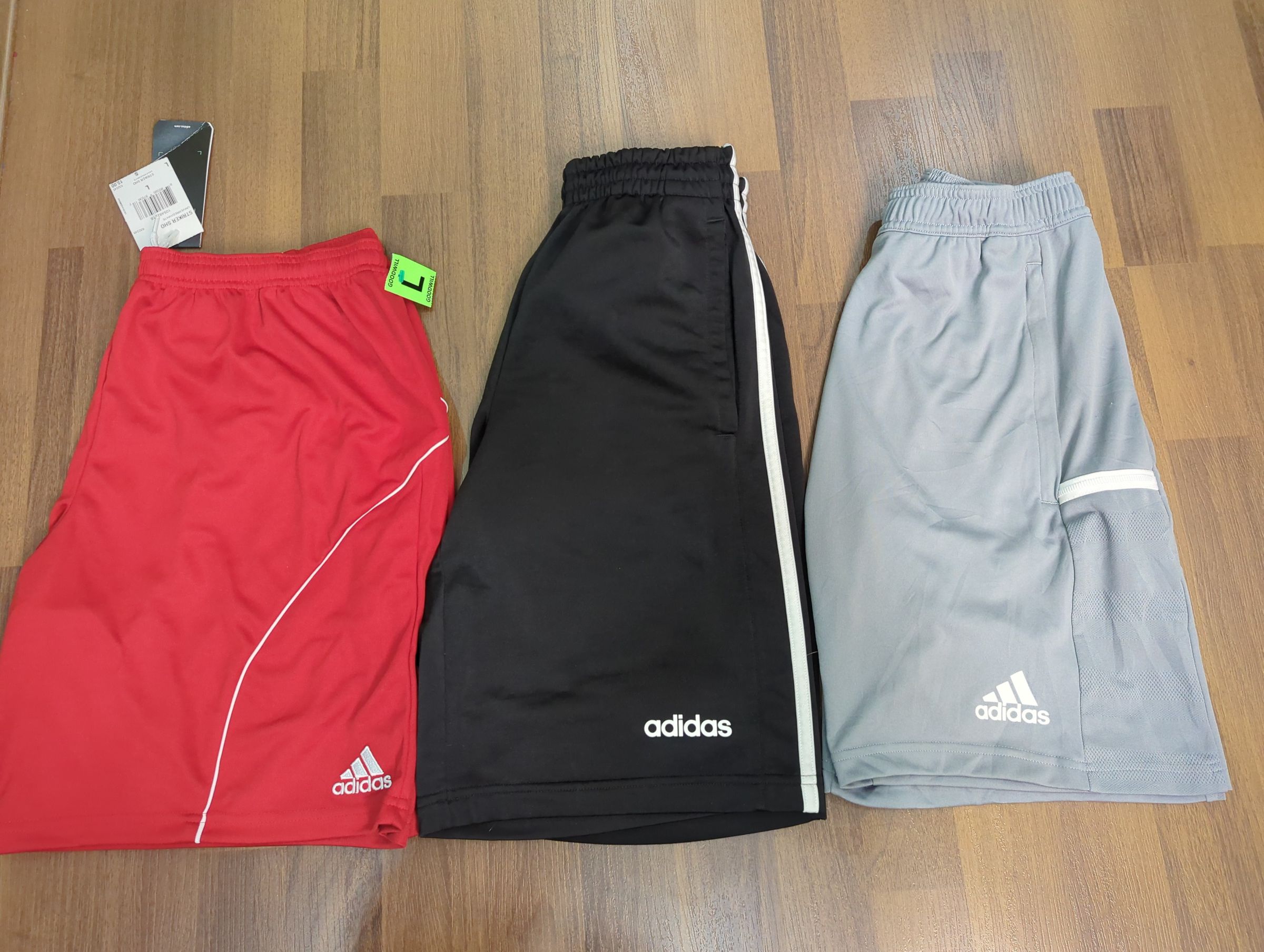 av-1549 adidas shorts