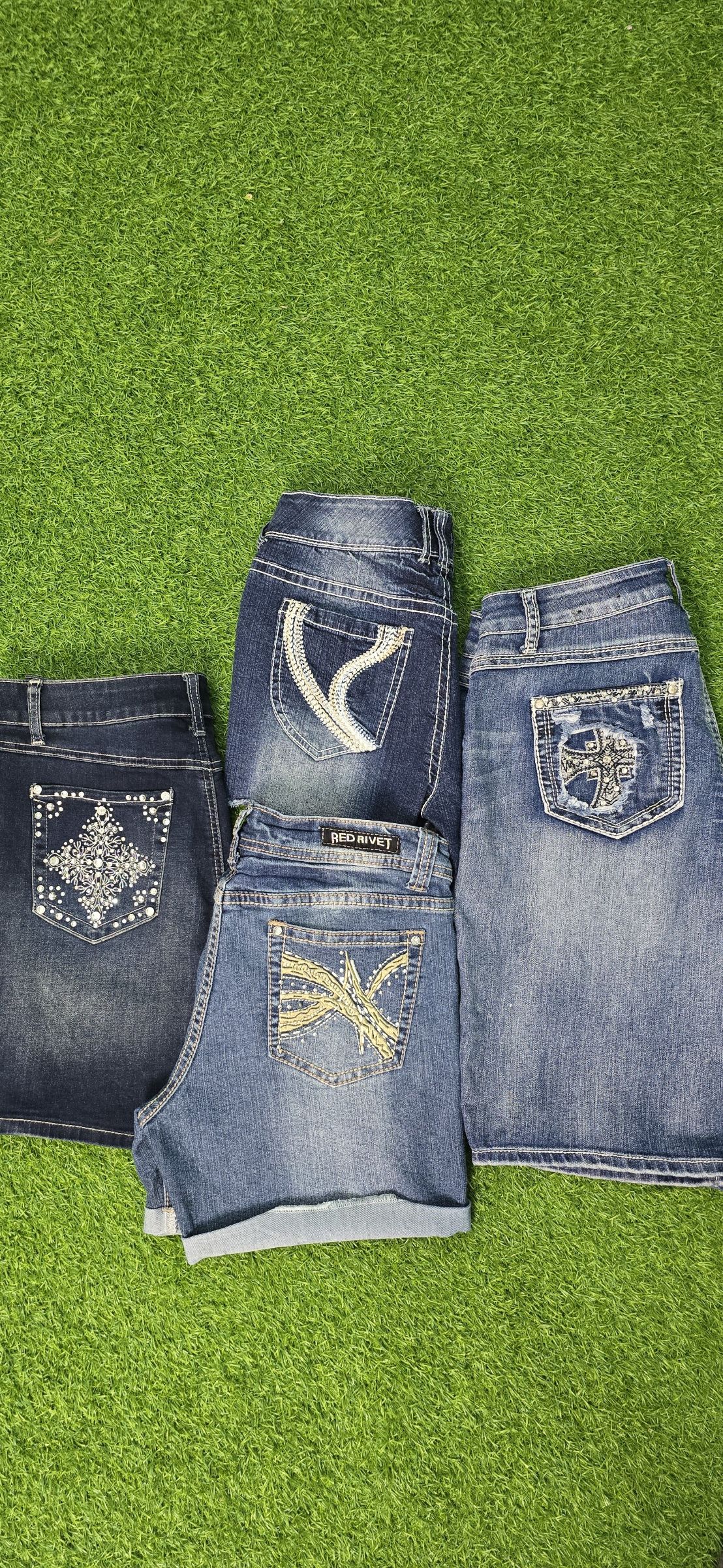 av-1570 y2k style shorts