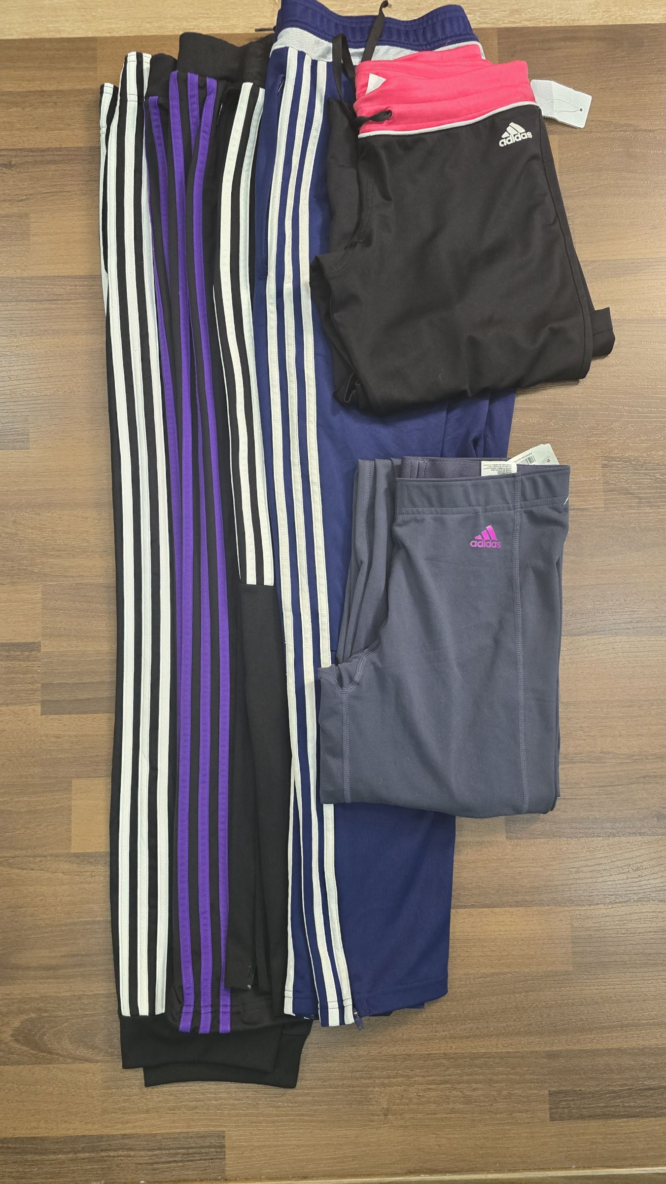 av-1743 adidas track pants