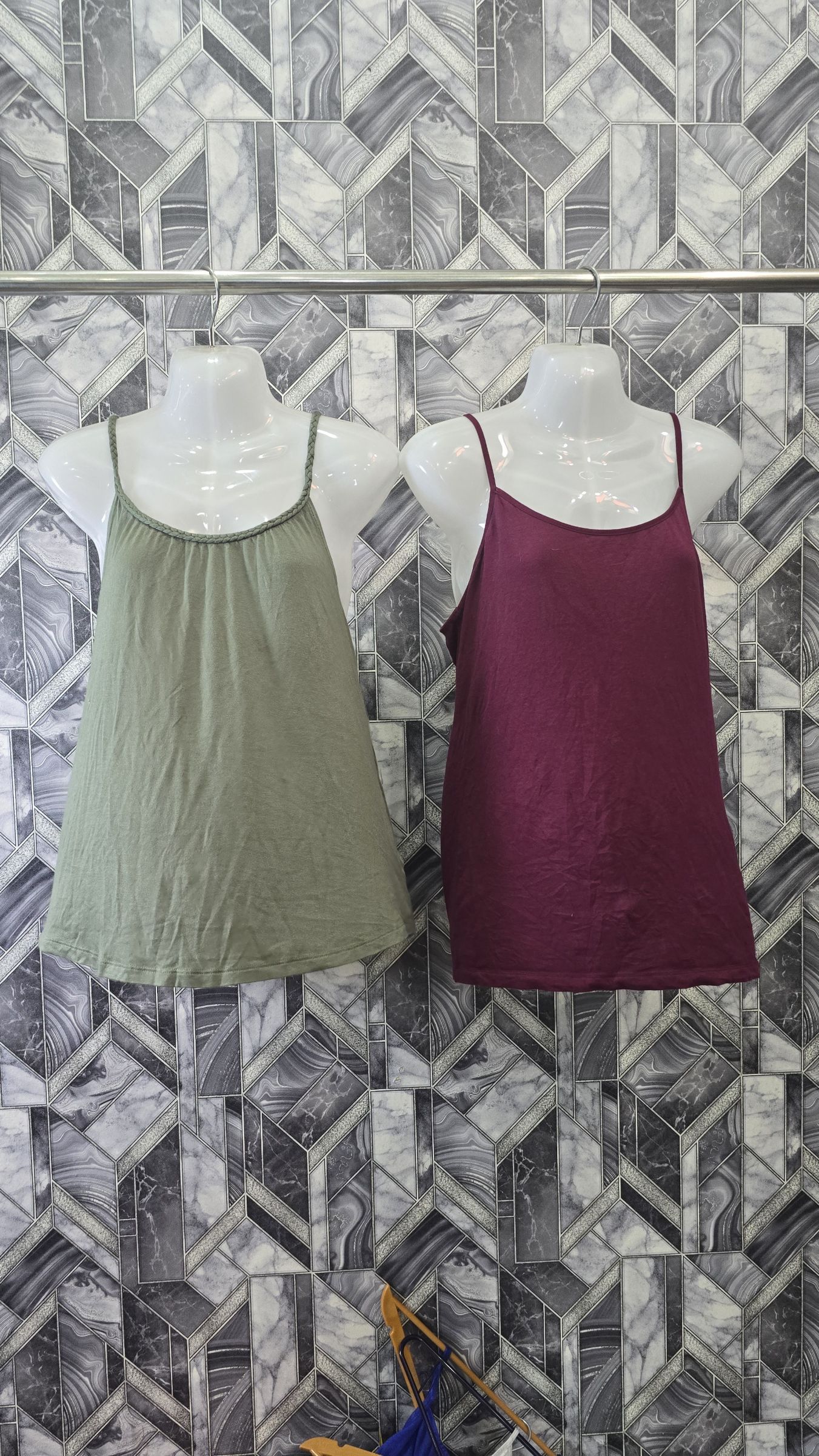 av-1746 unbranded basic camisole