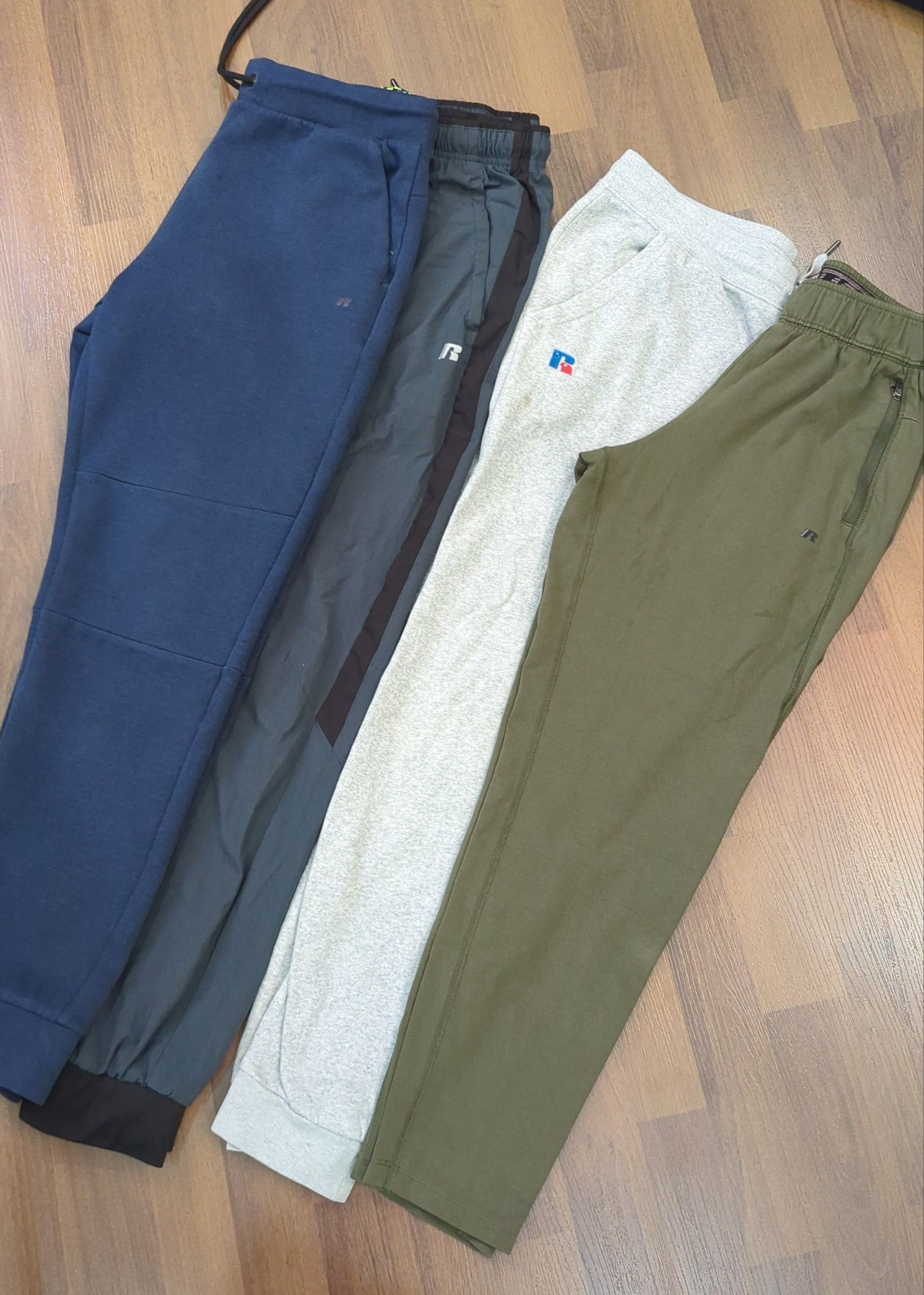 av-1764 rusell athletics track pants / sweatpants