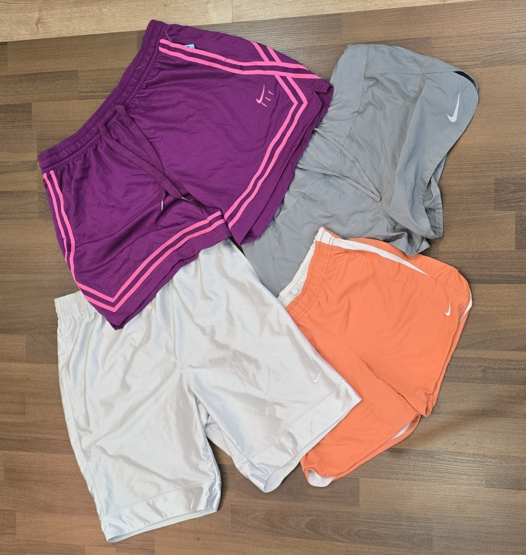 av-1812 nike shorts