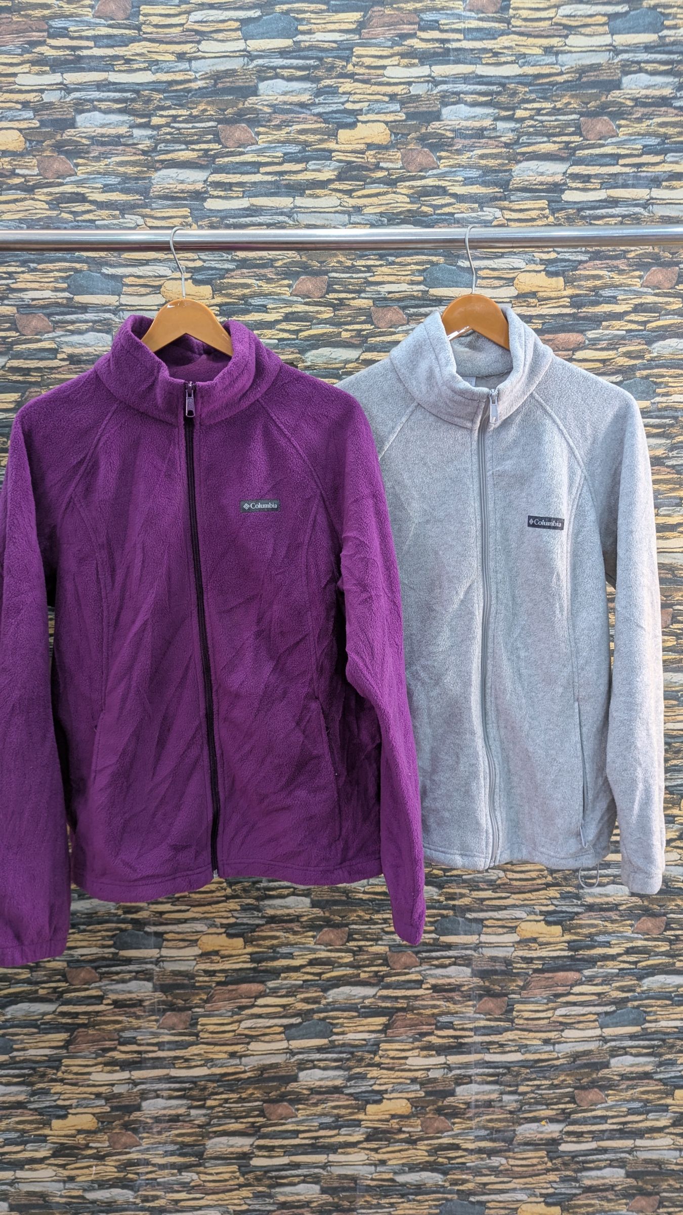 av-1822 columbia fleece jackets & tops