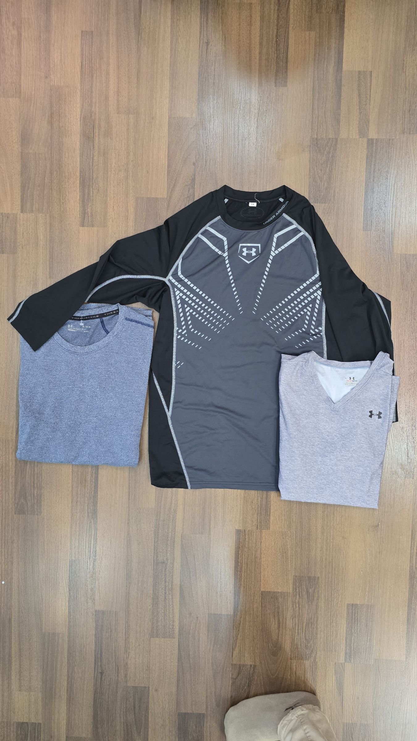 av-1903 under armour t-shirts l/s