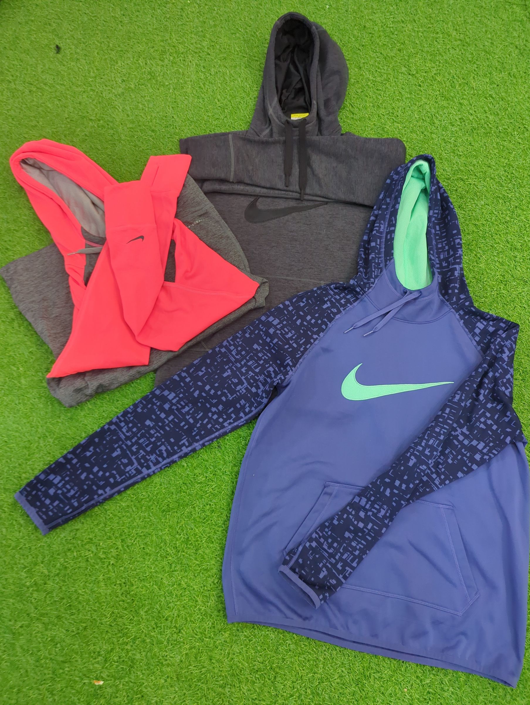 av-1680 nike hoodies