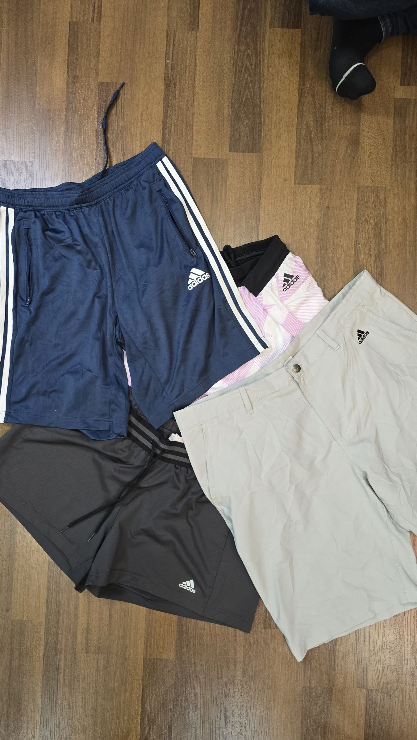 av-1706 adidas shorts