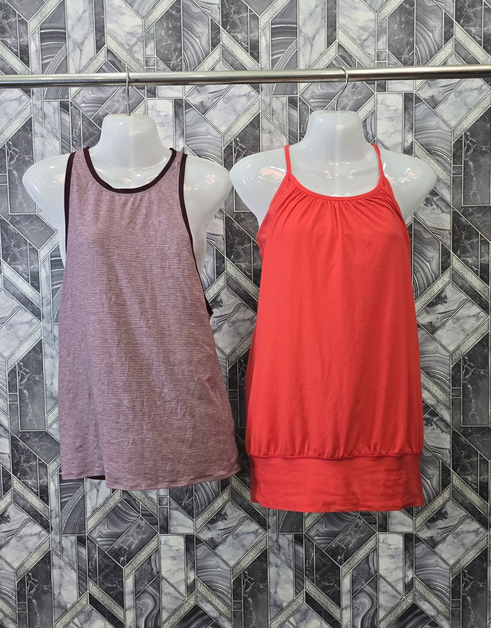 av-1711 lululemon tank tops