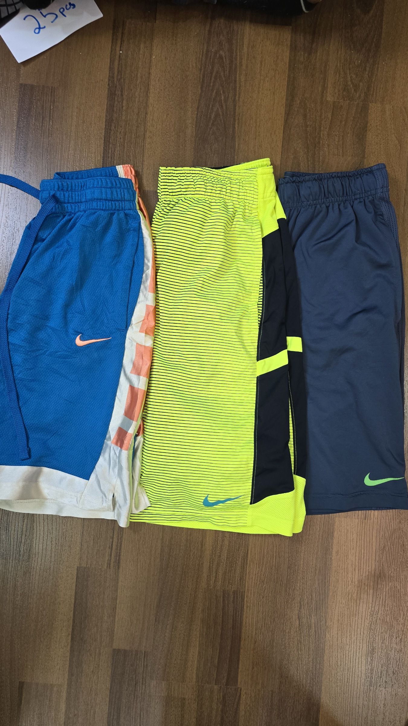 av-1704 nike shorts