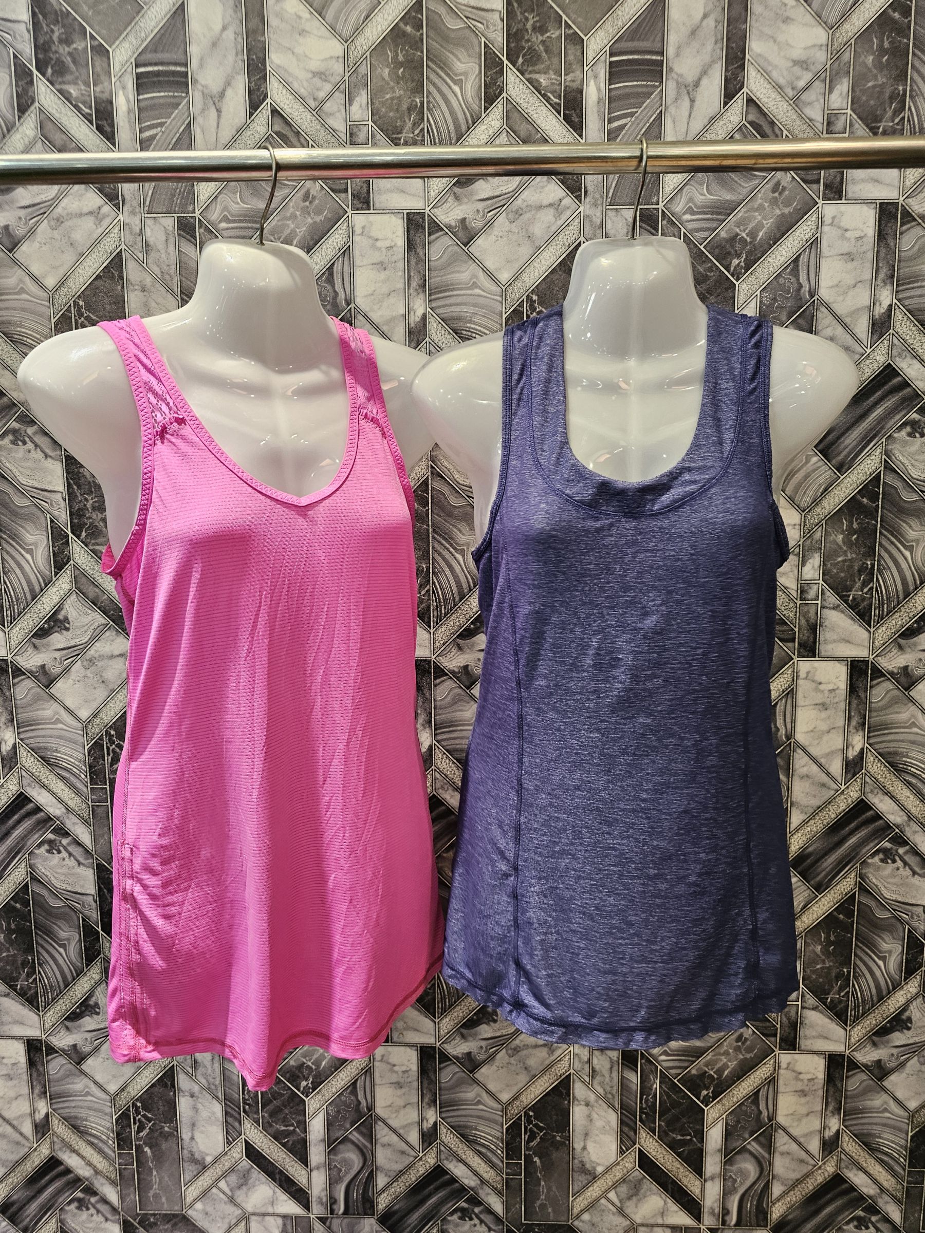 av-2052 lululemon tank tops