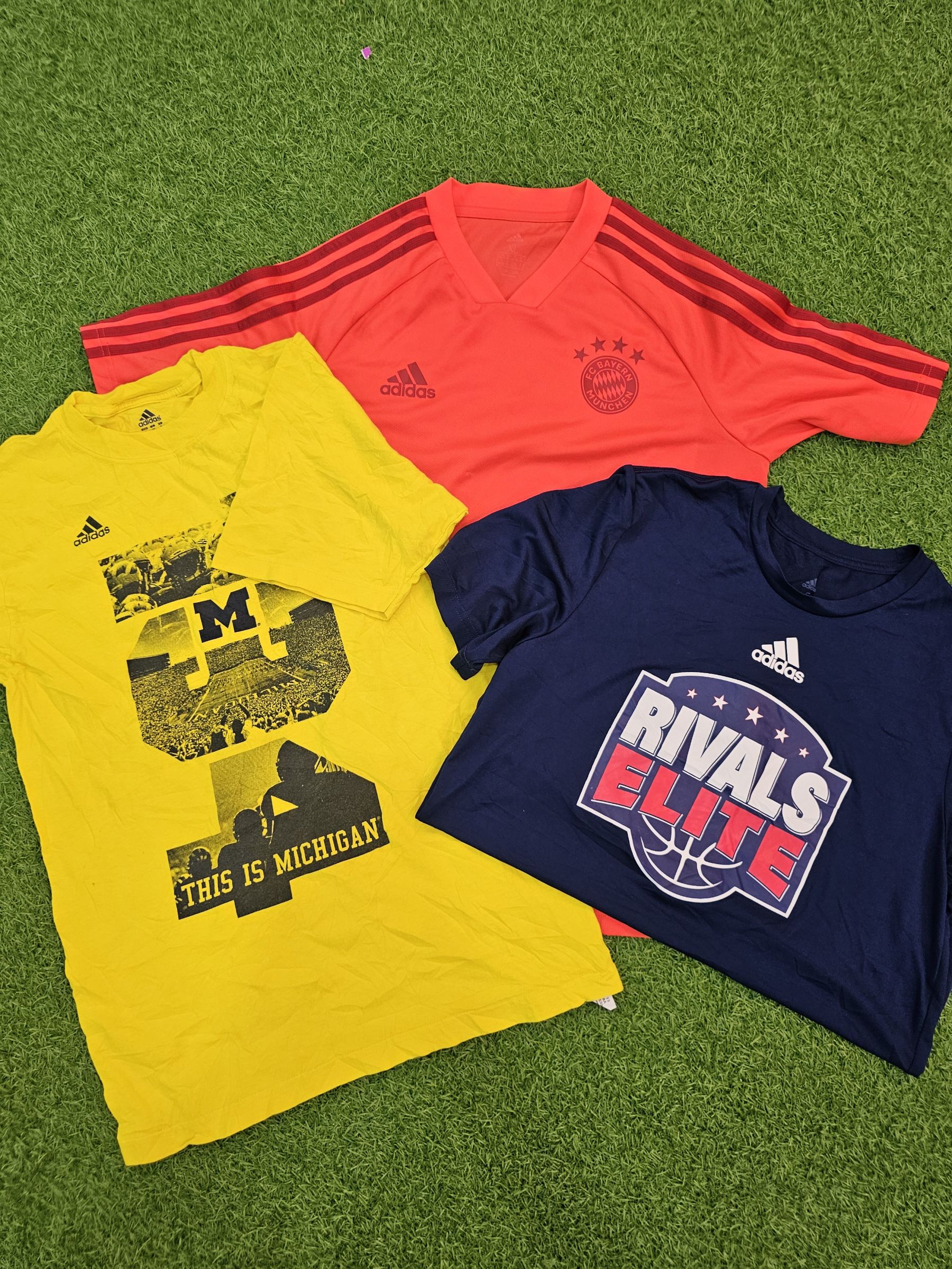 av-2084 adidas t-shirts s/s