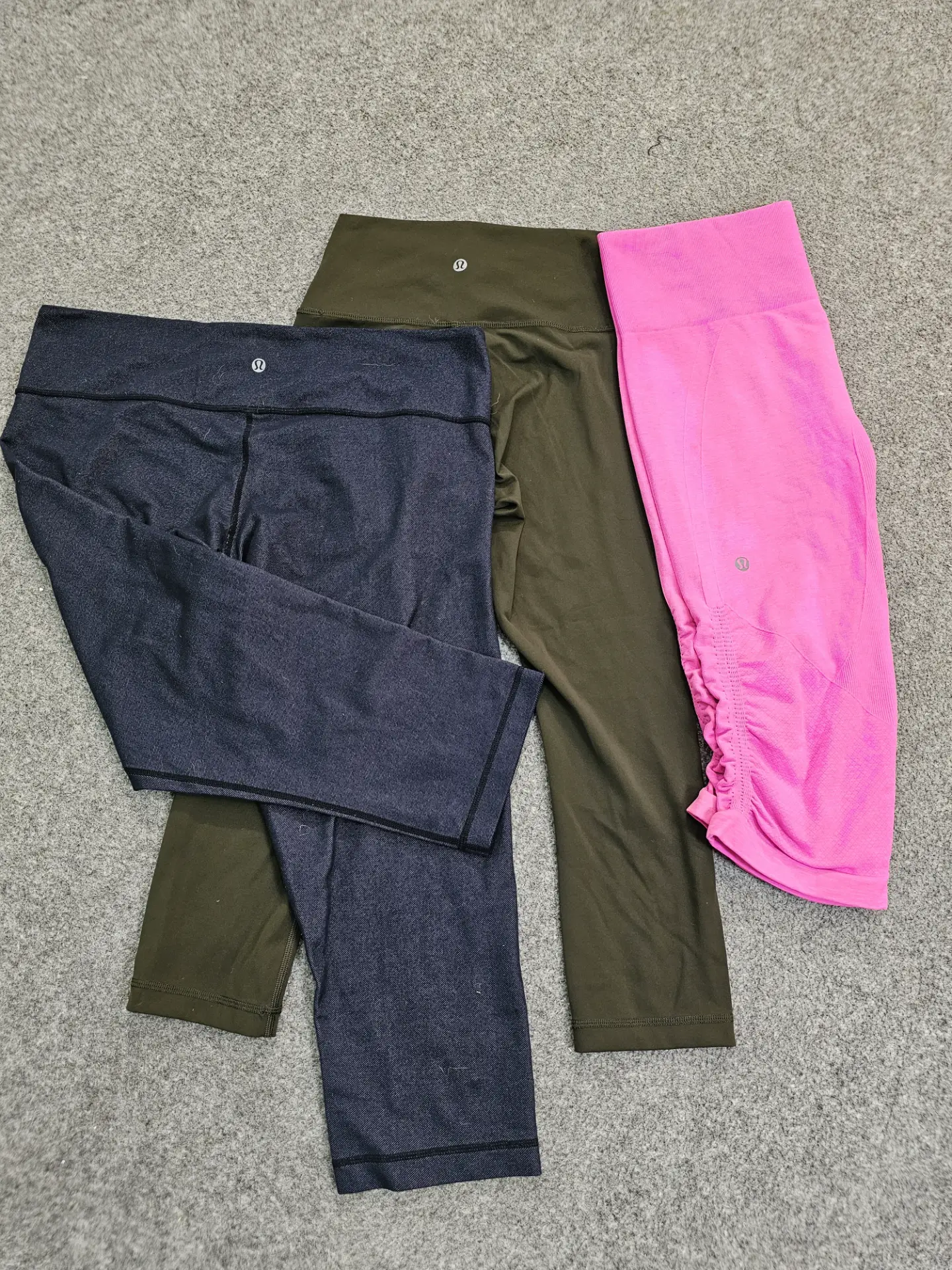av-2106 lululempn capri