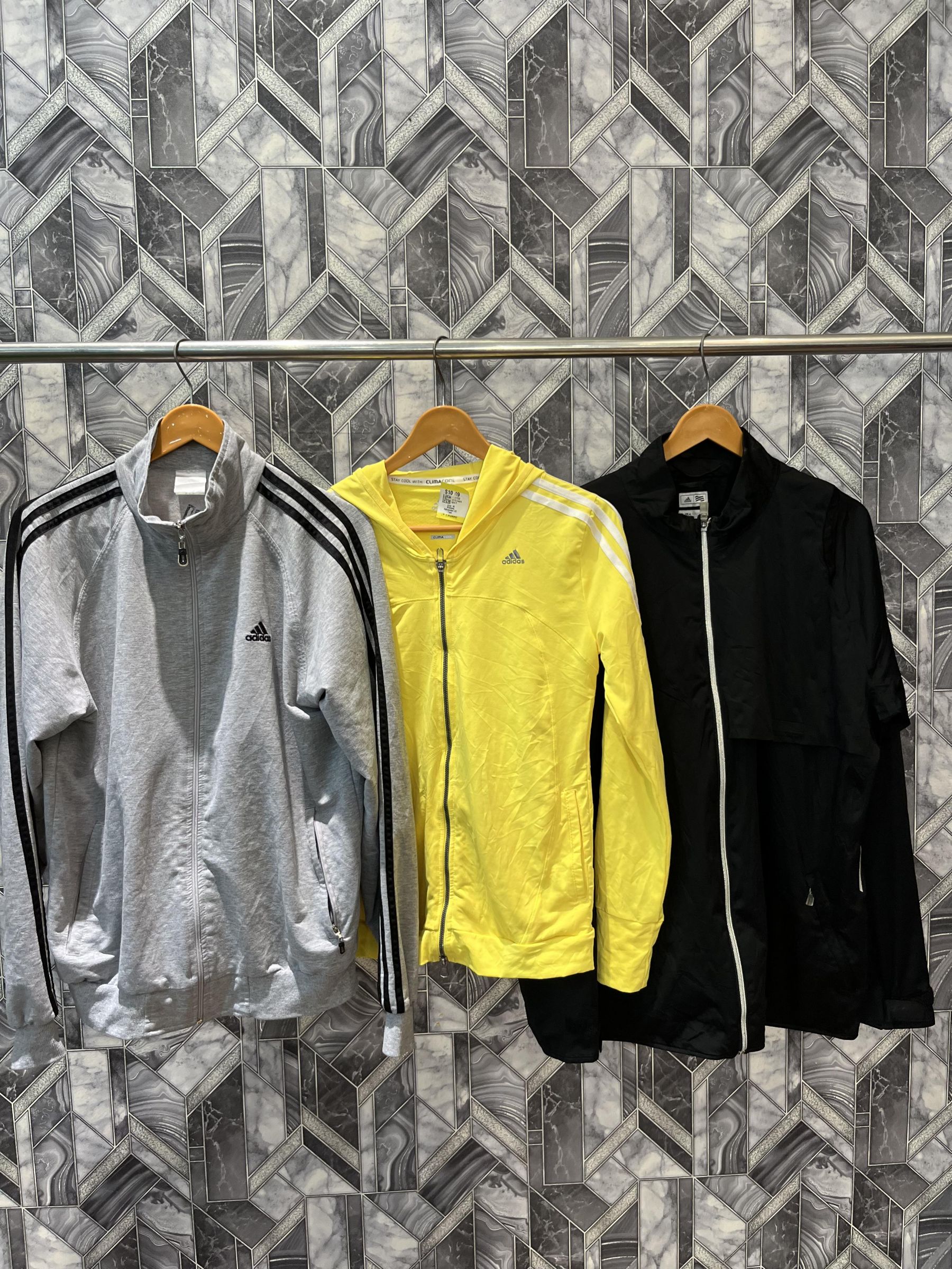 av-2270 adidas jackets