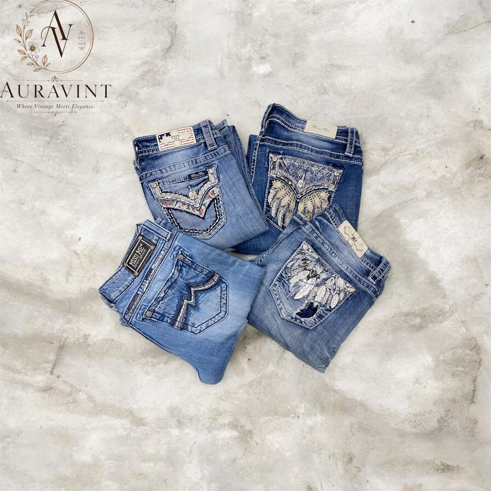 AV 1551.1 Miss Me BootCut Jeans