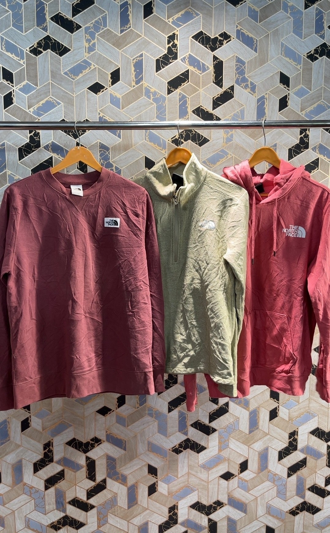 avg-0596 the north face sweatshirts & hoodies