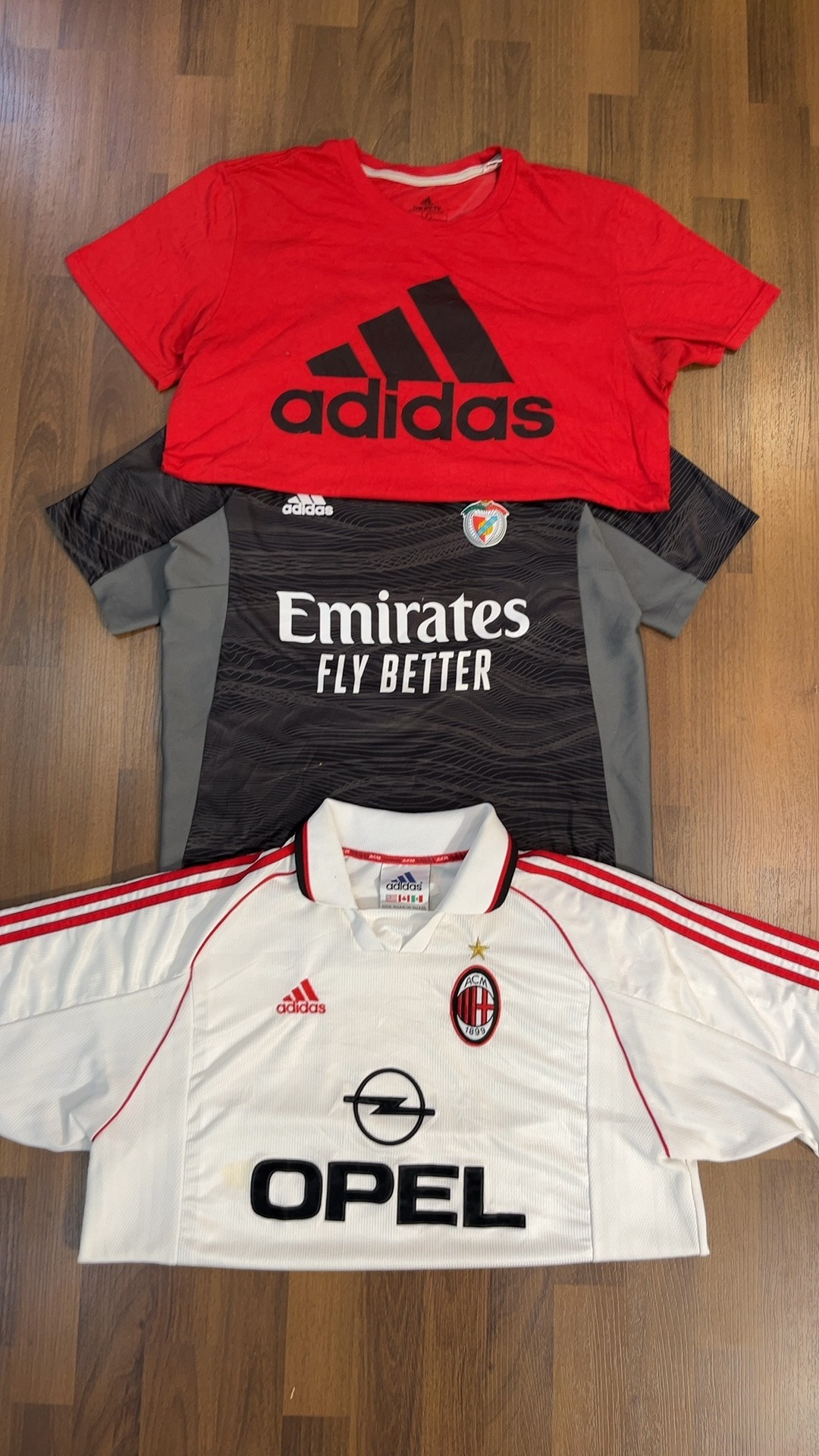 av-2422 adidas t shirt