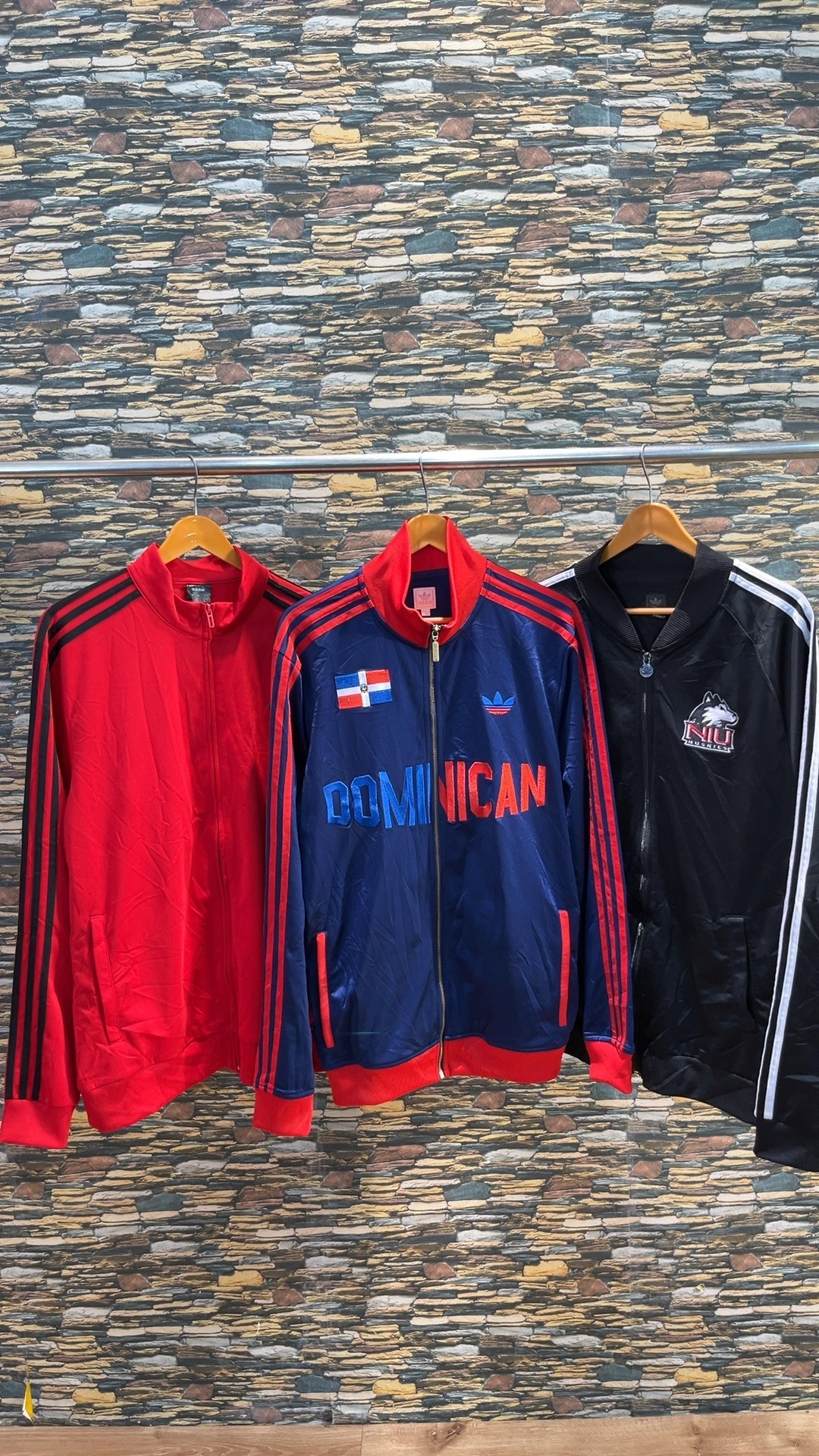 av-2408 adidas jacket