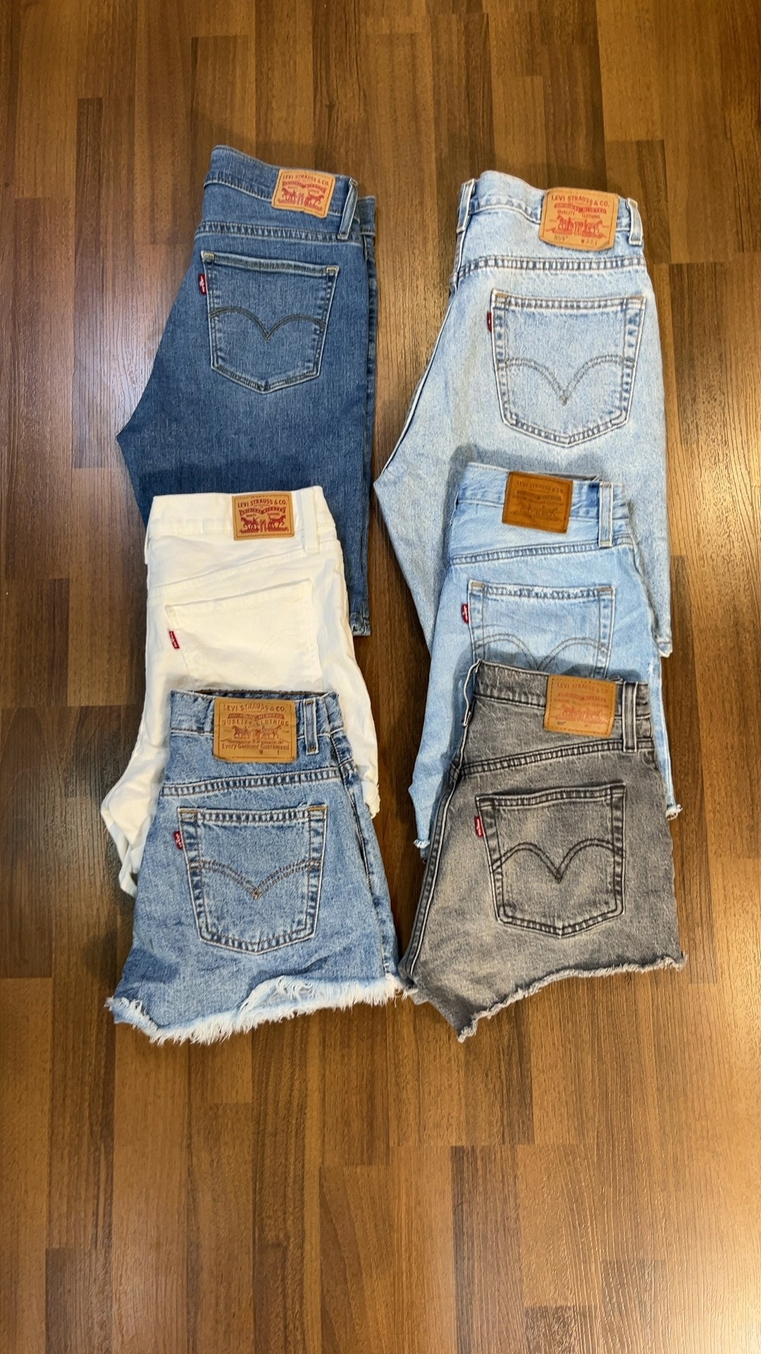 av-2521 levi's denim shorts