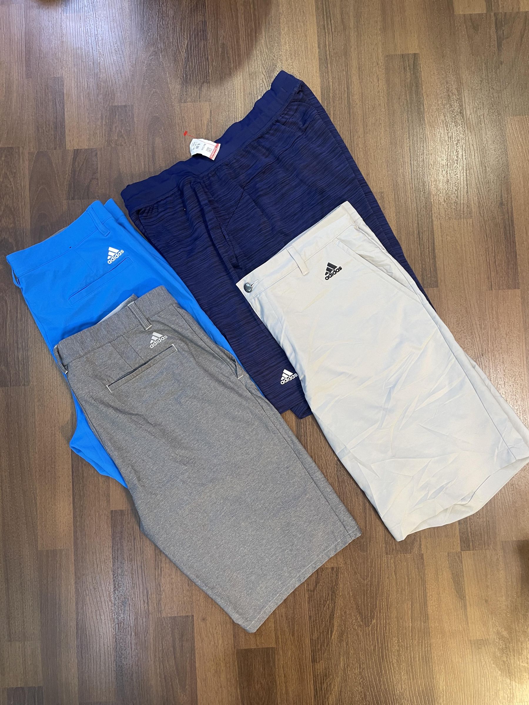 av-2241 adidas shorts