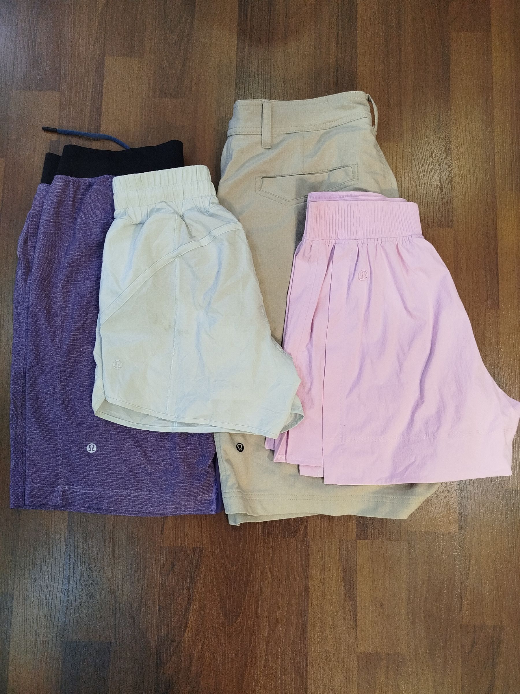 av-2220 lululemon shorts