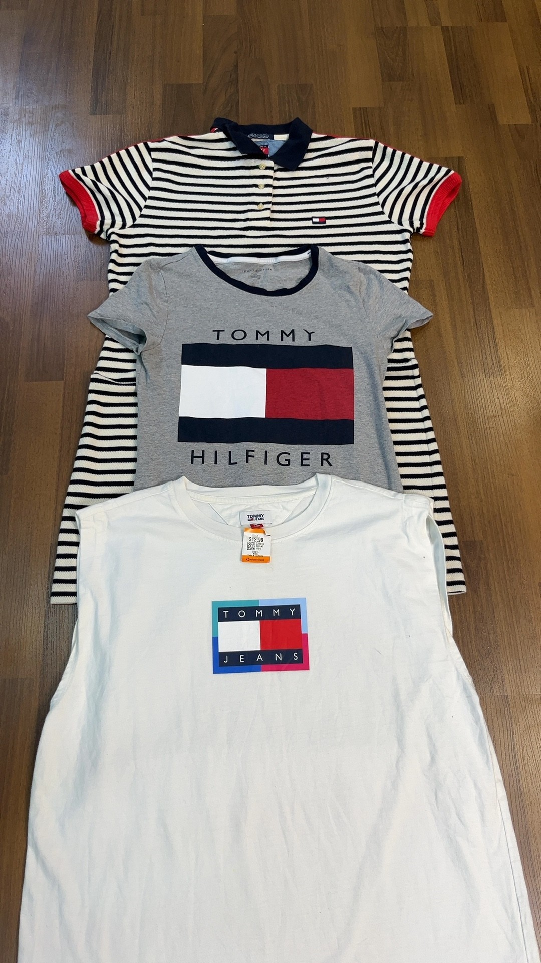 av-2869 tommy hilfiger blouse