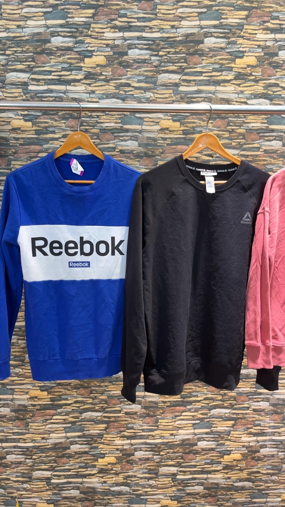 av-2870 reebok sweatshirts