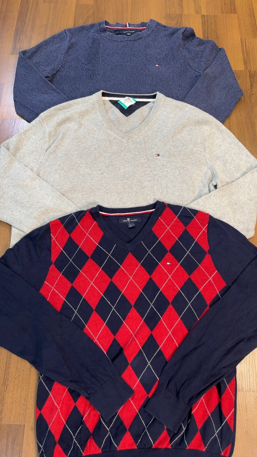 av-2876 tommy hilfiger sweaters