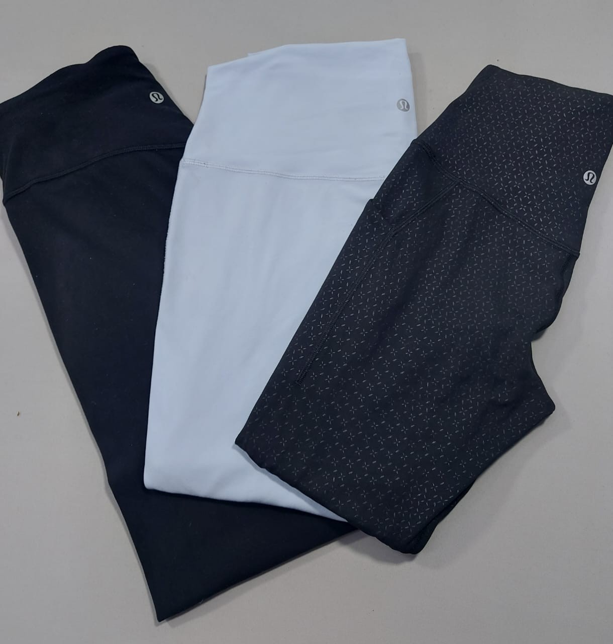 lululemon leggings 10 pc (03489)