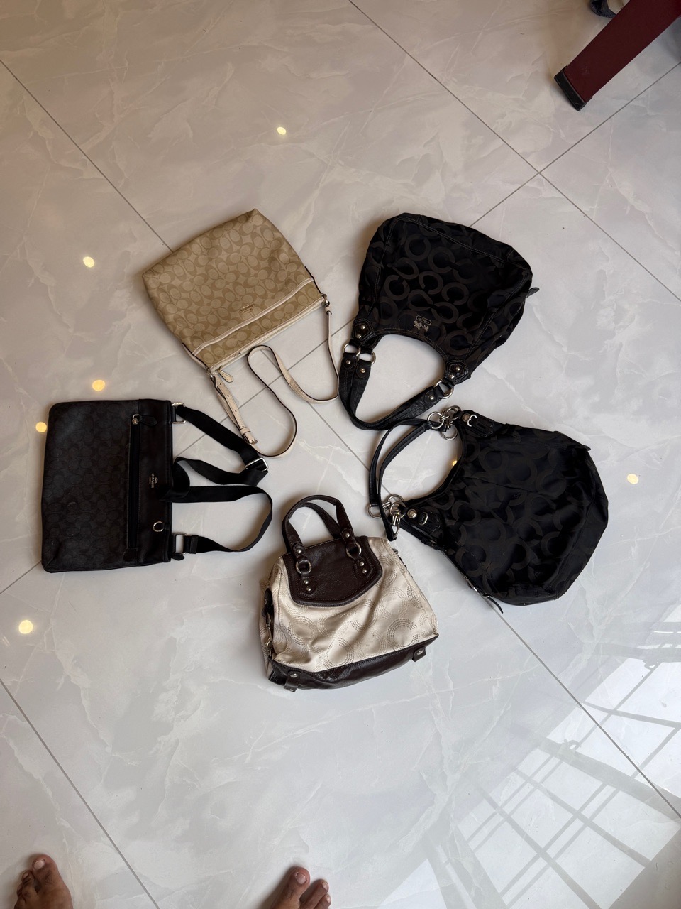 Loved & Luxe (Pre-Loved Branded bags)