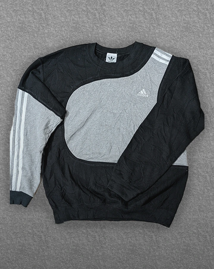 upcycled autentic adidas sweatshirt